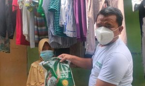 Baznas Berikan Bantuan Beras untuk Warga