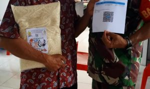 Koramil 413-04/Koba Siapkan Beras bagi Masyarakat yang di Vaksin