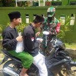 Babinsa Koramil 2306/Mancak Giat Bintahwil Pembagian Masker