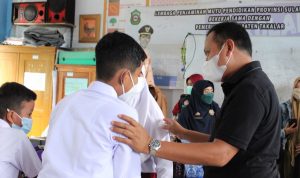 Perdana, Bupati Takalar Saksikan Vaksinasi Anak di SD Centre Pattalassang