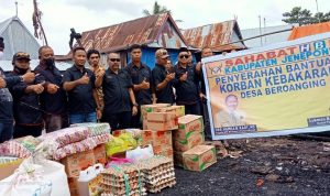 Sahabat HBK Jeneponto Berikan Bantuan di Bangkala Barat