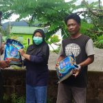 HPN 2022, PWI Babar Salurkan 500 Kg Beras