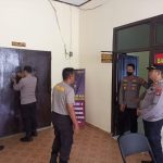 Kapolres Berkeliling Ruangan di Mapolres Bangka