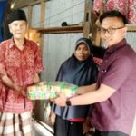 Anggota DPRD Jeneponto Beri Bantuan Kepada Masyarakat yang Kurang Mampu