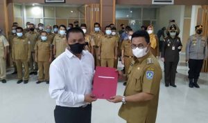 Melalui BPKSDMD Pemkab Basel Serahkan 54 Pengangkatan CPNS 
