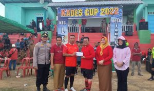 Bupati Riza Herdavid Buka Langsung Turnamen Sepak Bola Kades Cup 2022 Desa Tanjung Labu