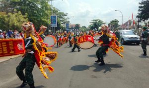 Batalyon infanteri 320/BP, Melaksanakan Kirab Drumband Badak Putih di Alun-alun Pandeglang