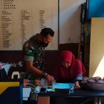 Babinsa Koramil 2306/Mancak Giat, Puan Ter Pendataan Warga Berusia 12 Tahun