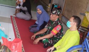 Babinsa Koramil 2301/Cilegon, Giat Komsos Membahas Tentang Pembagian BLT