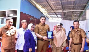 Peringati HKGN , SD Kabupaten Takalar Gelar  Sikat Gigi Massal