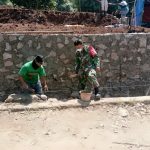 Babinsa Koramil 2302/Bojonegara, Giat Karbak Pemasangan TPT