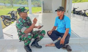 Babinsa Koramil 2304/Anyar, Giat Komsos Membahas Tentang Warga Belum Vaksinasi