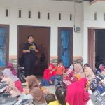 Alfamart, GenPI Lampung dan Payungi Bagi Sembako ke Warga