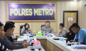 Kabid Humas Polda Lampung Kunjungi Polres Metro dan Silaturahmi dengan Awak Media