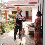 Babinsa Koramil 2304/Anyar, Giat Puan Ter Pendataan Warga Yang Tidak Menerima Bantuan