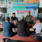 Babinsa Koramil 2304/Anyar, Giat Komsos Membahas Tentang Pengamanan Nataru