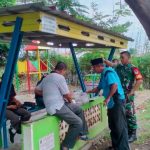 Babinsa Koramil 2303/Pulomerak, Komsos Terkait Menjaga Keamanan Lingkungan