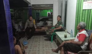 Babinsa Koramil 2304/Anyar, Giat Komsos Membahas Tentang Penggunaan Bios 44
