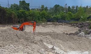 Menyoal 2 Excavator Yang Beroperasi di Kenanga, Akon : “Itu Untuk Menimbun Tanah”