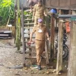 Camat Polut Tinjau  Rumah warga yang Terdampak Bencana Hujan Deras yang disertai Angin Kencang di Wilayahnya