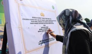 Kapolres Metro Tandatangani Prasasti Peresmian Gedung Tahanan Anak dan Wanita Serta Taman Sahabat Kamtibmas