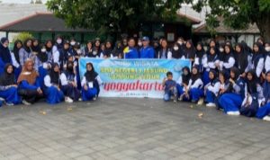Guna Berintraksi dan Serap Pengetahuan Diluar Kelas, SMPN 3 Jabung Study tour ke Yogyakarta