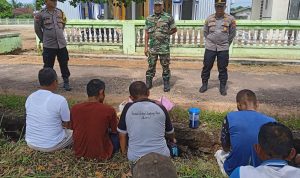 Koramil 02/Way Bungur Bersama Polsek Laksanakan Jum’at Curhat