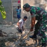 Babinsa Koramil 2305/Cinangka, Giat Karbak Pembangunan Rumah Warga