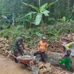 Babinsa Koramil 2302/Bojonegara, Giat Karbak Pembangunan Pemasangan Pondasi