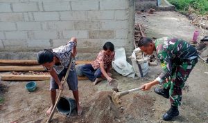 Babinsa Koramil 2302/Bojonegara, Giat Karbak Pembangunan Pembangunan Rumah Warga