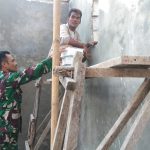 Babinsa Koramil 2302/Bojonegara, Giat Karbak Pembangunan Rumah Warga