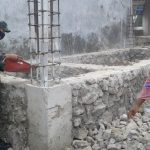 Babinsa Koramil 2305/Cinangka, Giat Karbak Pembangunan Rumah Warga