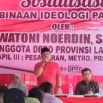 Watoni Noerdin Anggota DPRD Prov Lampung Gelar Sosialisasi PIP di Kota Metro