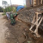 Babinsa Koramil 2304/Anyar, Giat Karbak Pemasangan TPT