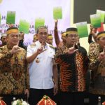 Presiden Jokowi Serahkan SK Tanah Objek Reforma Agraria ke 1.409 Penerima di Wajo
