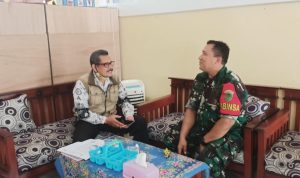 Babinsa Koramil 2306/Mancak, Giat Komsos Membahas Cuaca Musim Hujan