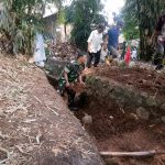 Babinsa Koramil 2302/Bojonegara, Giat Karbak Pembangunan Grenase