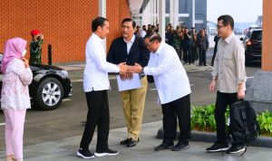 Hadapi KTT ASEAN Ke-42, Jokowi Tinjau dan Resmikan Jalan di Daerah NTT