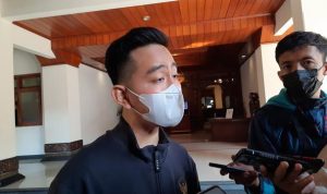 Mandor Masjid Syeikh Zayed Solo Ngutang Rp 145 Juta di Warung Makan, Ini Kata Gibran Rakabuming