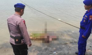Satpolairud Polres Pandeglang Datangi TKP Penemuan Mayat Pria