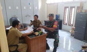 Babinsa Koramil 2301/Cilegon, Komsos Membahas Tentang Pembagian BLT