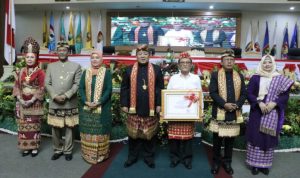 Hut ke-59 Provinsi Lampung, Gubernur Lampung Bersama Wakil Ikuti Sidang Paripurna