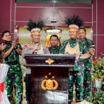 Ratas Bareng Presiden, Kapolri Tegaskan TNI-Polri Kawal Seluruh Kebijakan di Papua