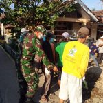 Babinsa Koramil 2301/Cilegon, Karbak Pembersihan Pembuatan Drainase