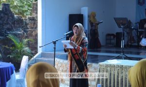 Bunda PAUD Prov. Kep. Babel Bagikan Buku Senyum Sehat Anak