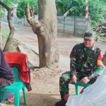 Babinsa Koramil 2303/Pulomerak, Komsos Terkait Menjaga Keamanan Lingkungan