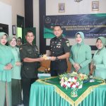 Dandim 0429/Lamtim Bersama Ketua Persit Ikuti Vicon Peringatan HUT Persit ke-77