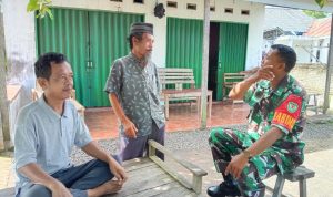 Babinsa Koramil 2304/Anyar, Giat Komsos Membahas Tentang Situasi Lebaran