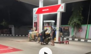 Waw!! Meski Dilarang, SPBU 24.331.154 Simpang Bukit Toboali Isi Pertalite ke Jeriken