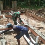 Babinsa Koramil 2302/Bojonegara, Giat Karbak Pembangunan Rumah Masyarakat